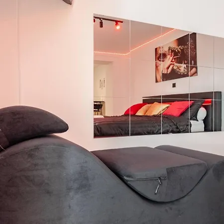 Loveroom Avec Balneo Privative Apartman Flemalle-Grande